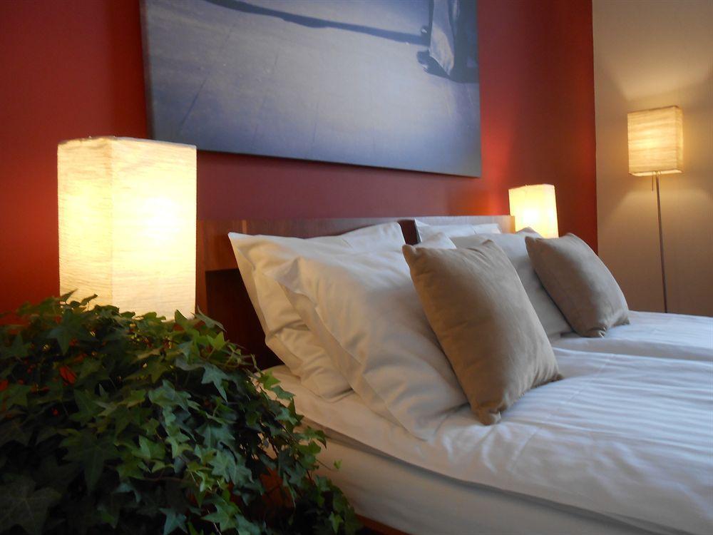 Tango House Bed & Breakfast Krakow Exterior photo