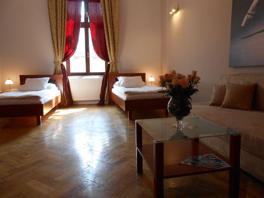 Tango House Bed & Breakfast Krakow Exterior photo