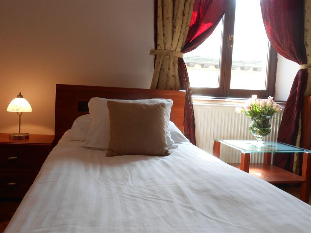Tango House Bed & Breakfast Krakow Exterior photo